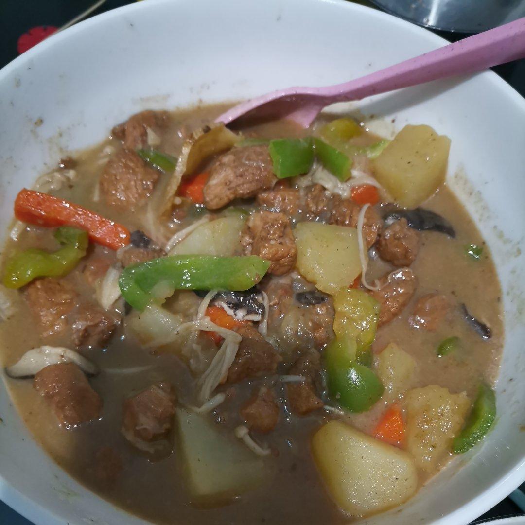 红烧肉炖土豆～肥肉不腻，瘦肉不柴的下饭神器