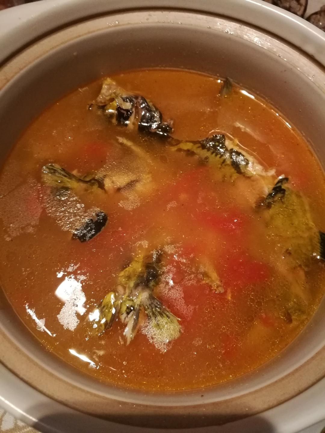 西红柿黄鱼汤