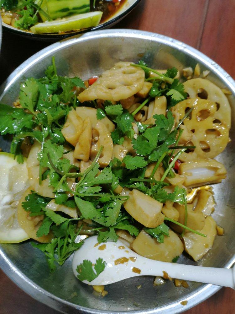 夏天开胃的凉拌藕片