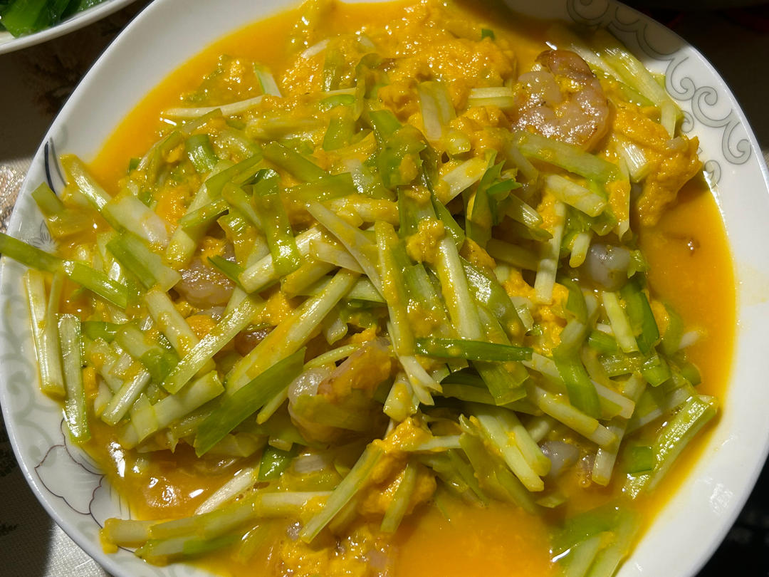 超级好吃嫩滑鲜美的韭黄滑蛋虾仁～你会✅了嘛😘