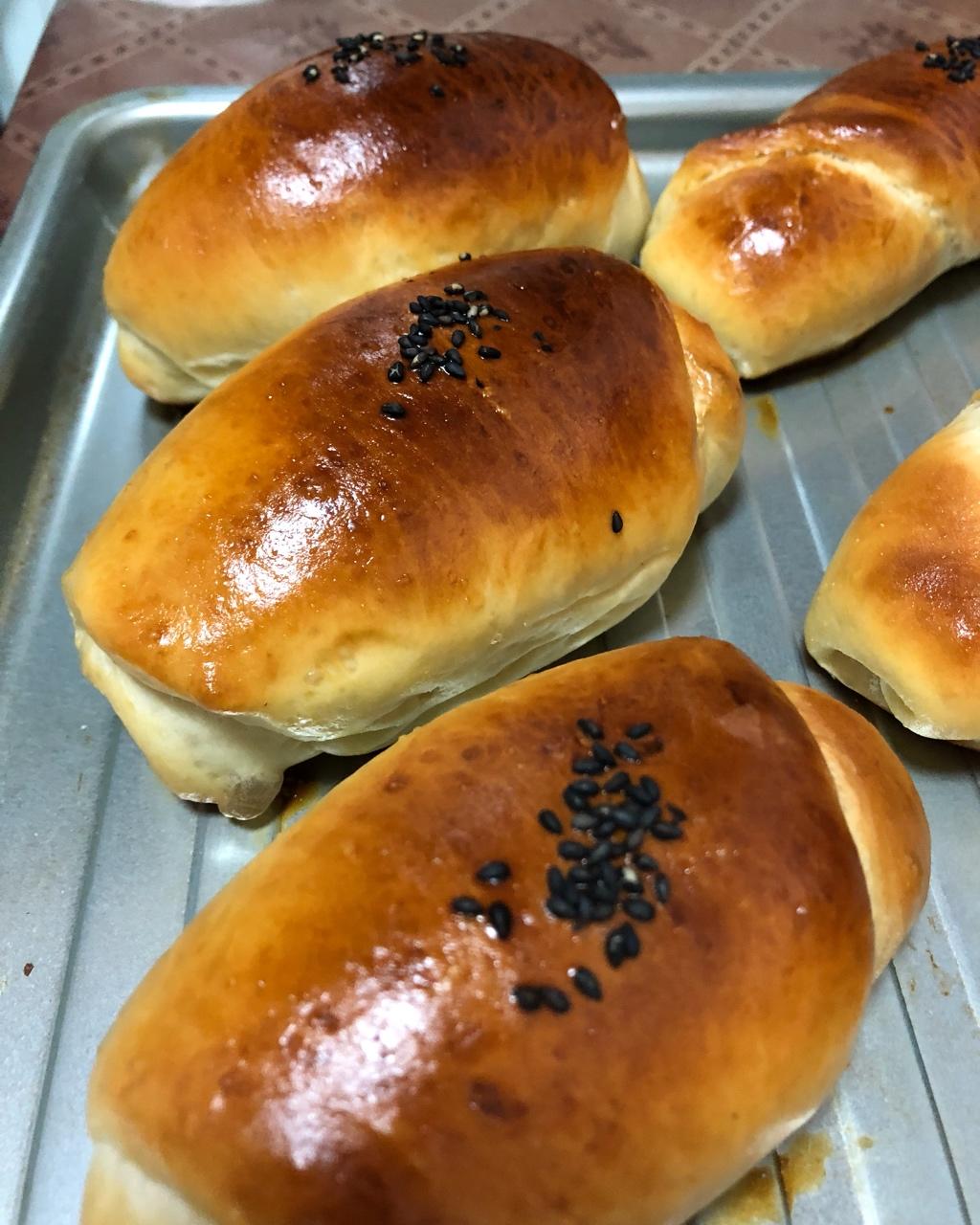 黄油面包卷