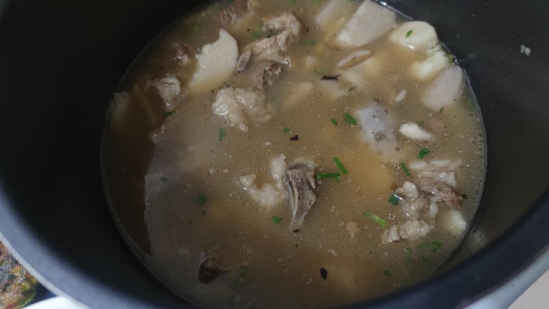 香芋排骨的做法