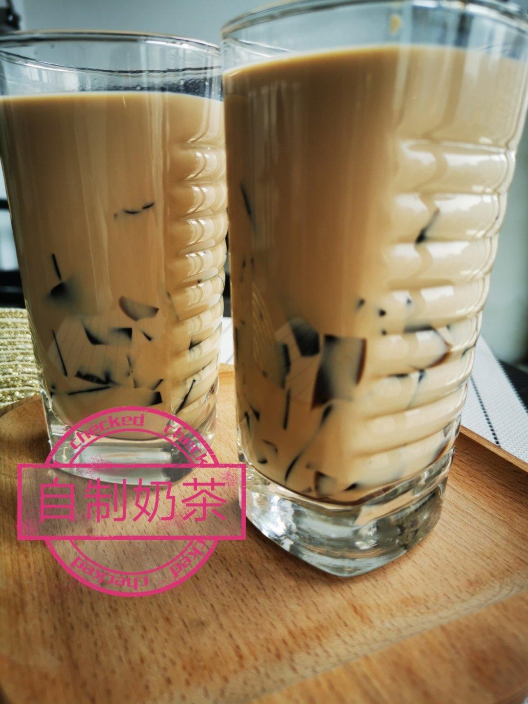 自制奶茶（爱喝这一杯的，不用去奶茶店了）