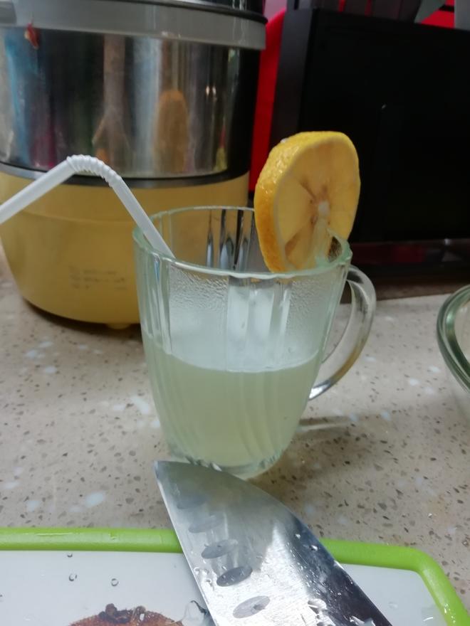 自制柠檬汽水（夏日必备）做法超简单的做法