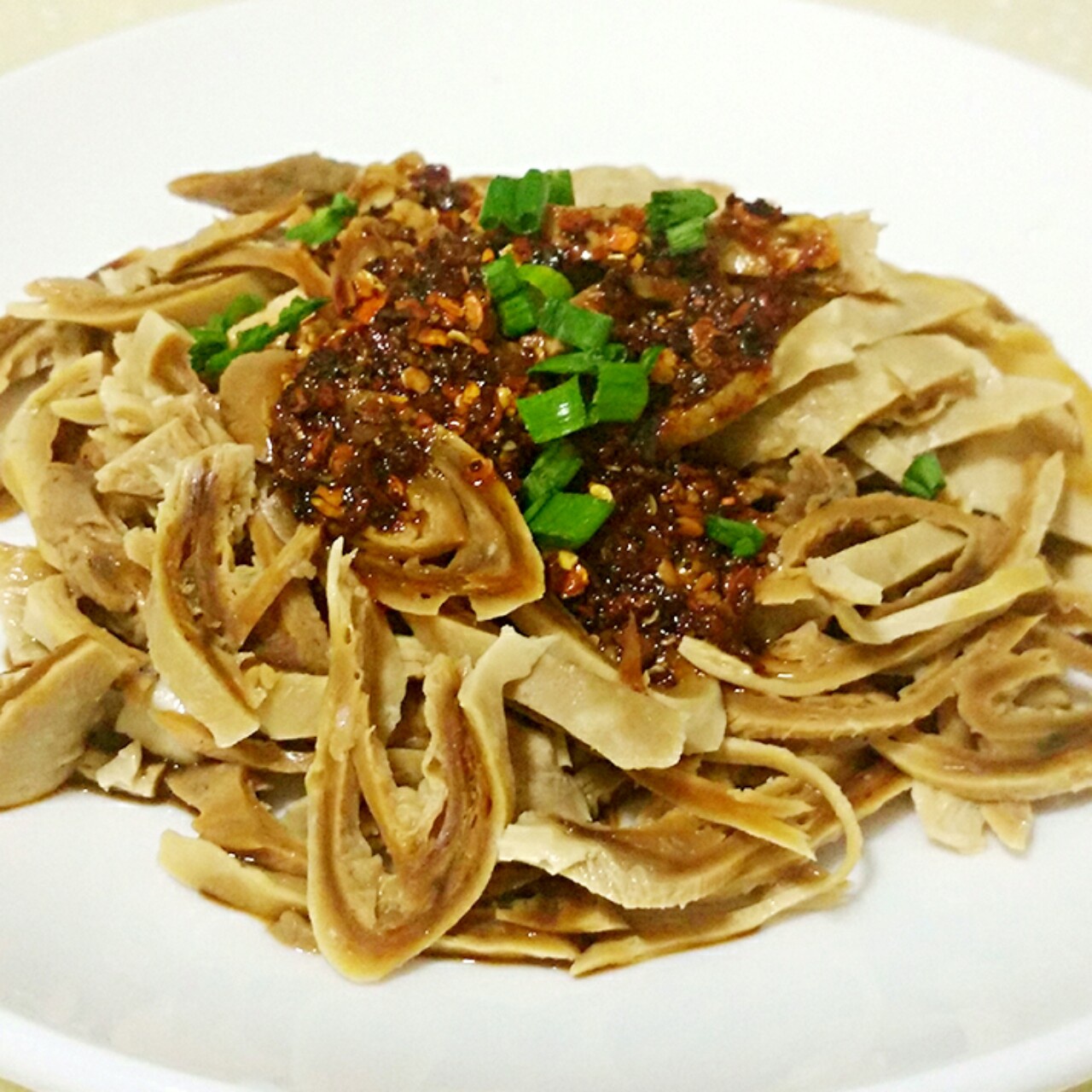 喵哩家の姑妮做的麻辣豆筋丝