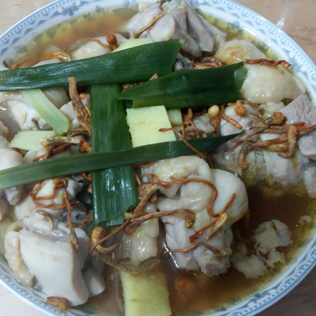 虫草花蒸鸡