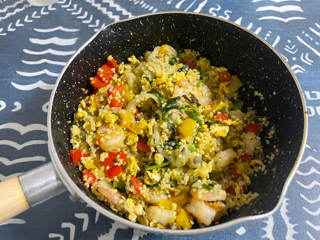 酸菜咸鸭蛋虾仁炒饭