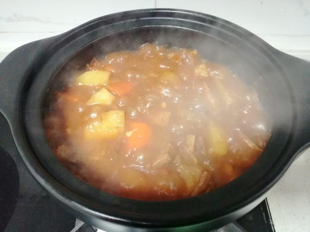 番茄土豆炖牛腩