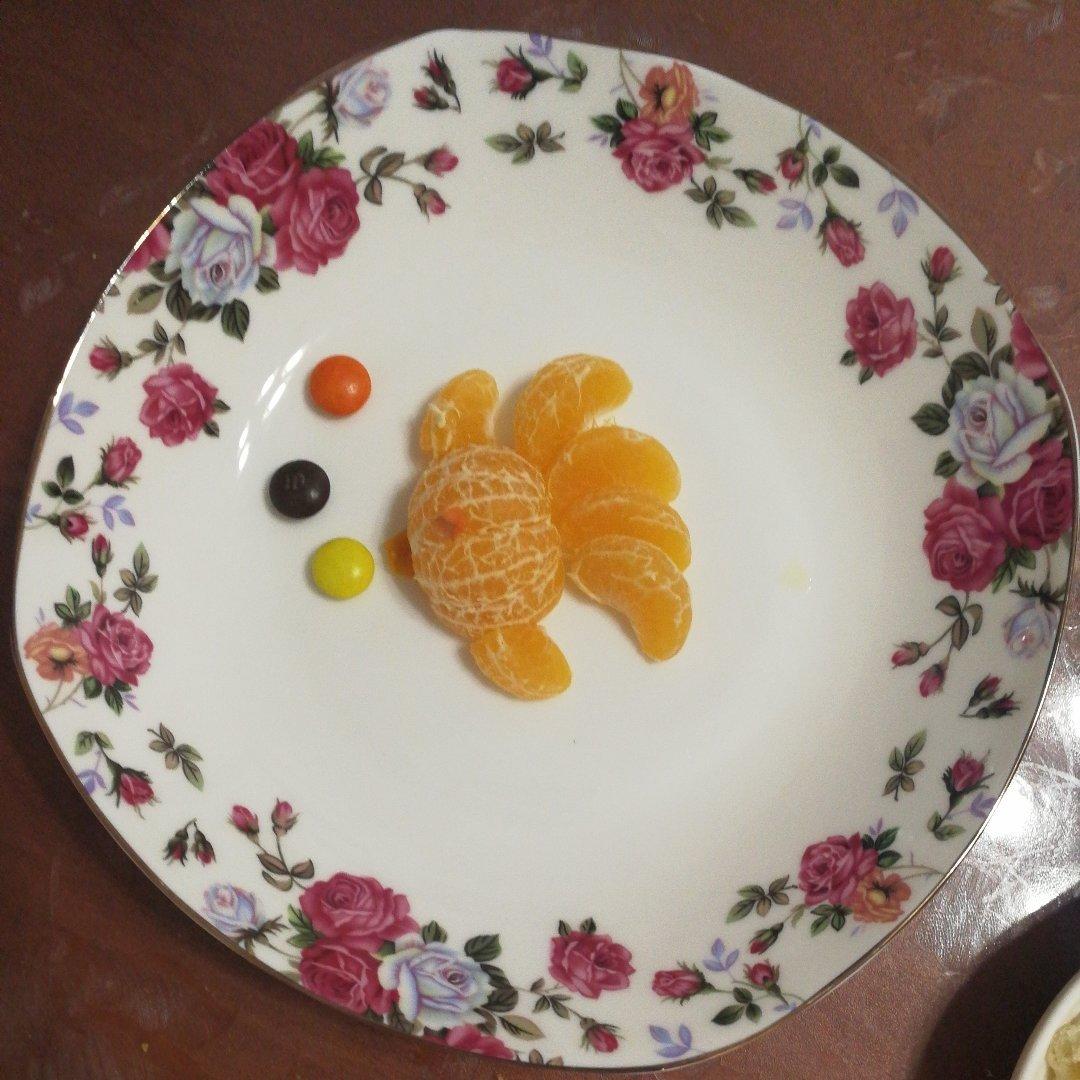 创意宝宝辅食儿童餐吐泡泡的鱼