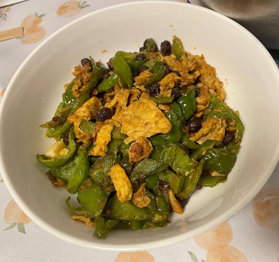 红椒荷包蛋（超下饭，简单）