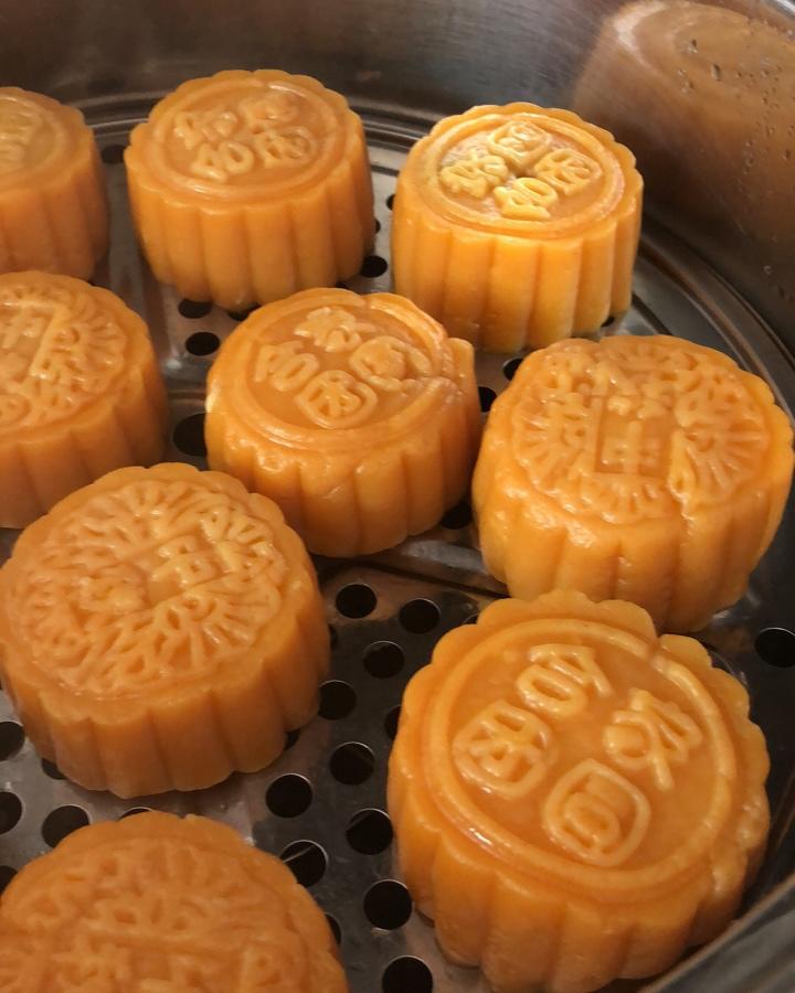 钟青秀做的南瓜月饼