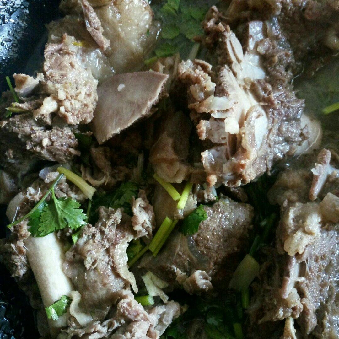 炖羊肉