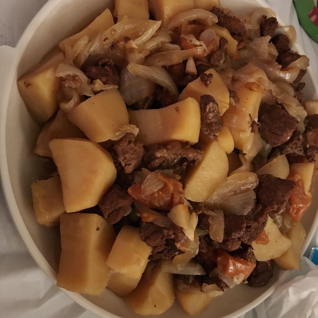 土豆炖牛肉