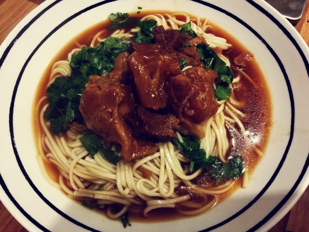 【红烧牛肉面】
