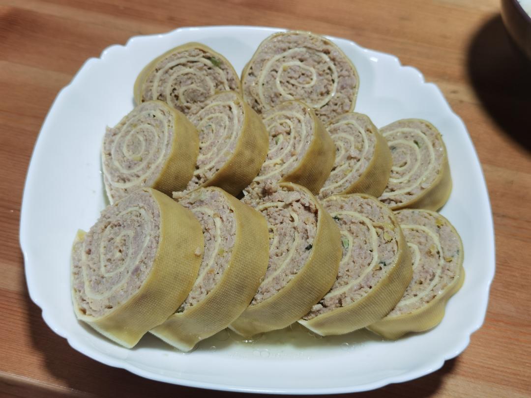 千张肉末卷，同庆楼鸡汁百叶包（蒸，煮，煎各种吃法）