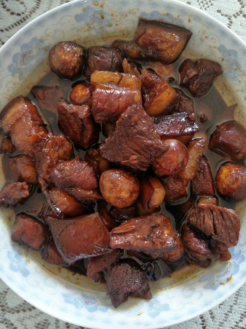 电饭锅虎皮蛋红烧肉