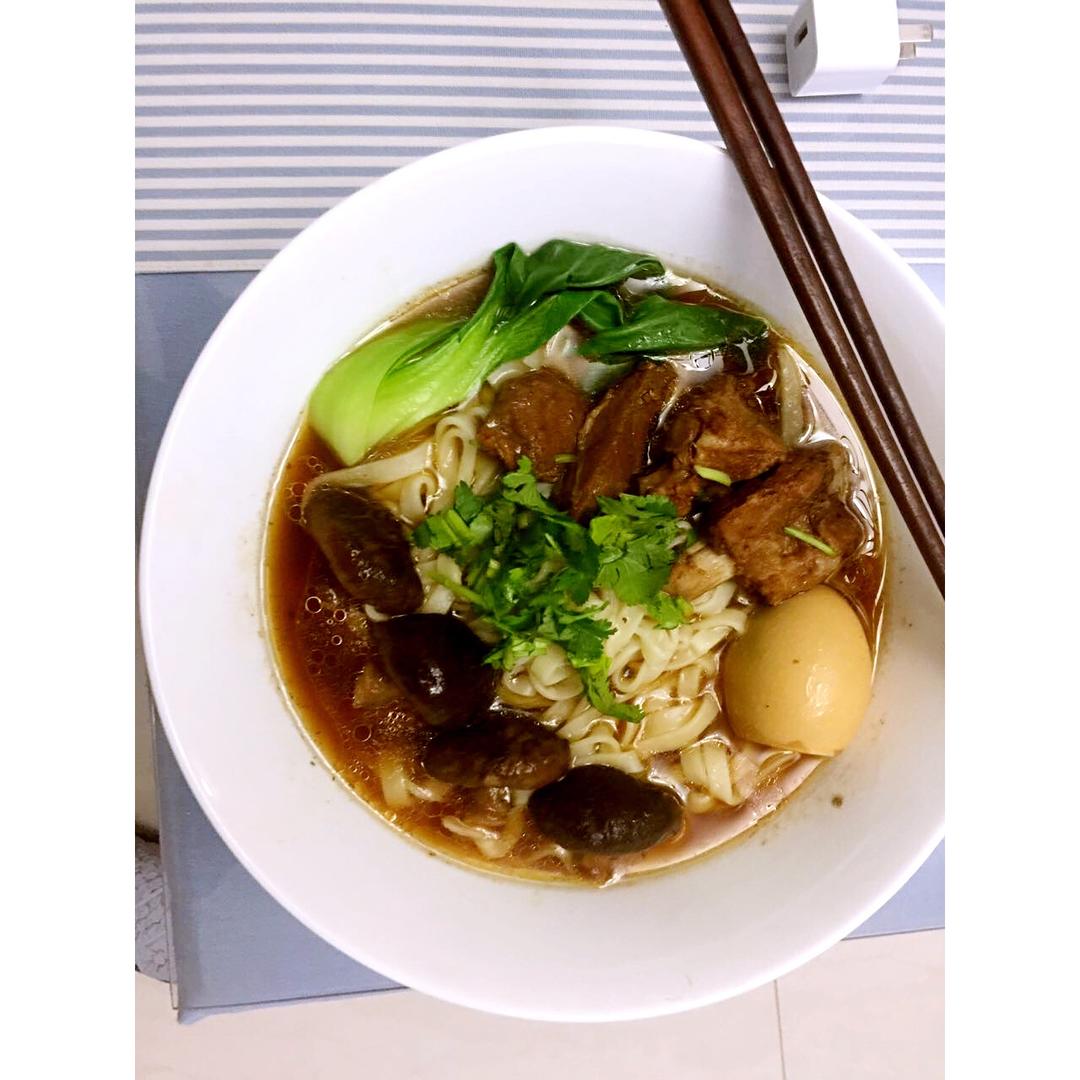 骨汤排骨面