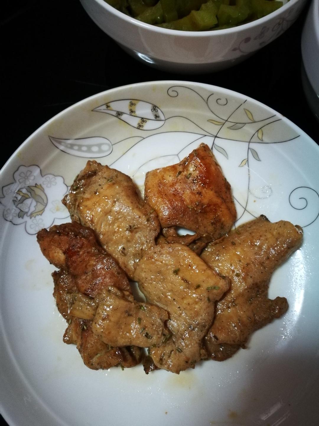 爆嫩香煎鸡胸肉