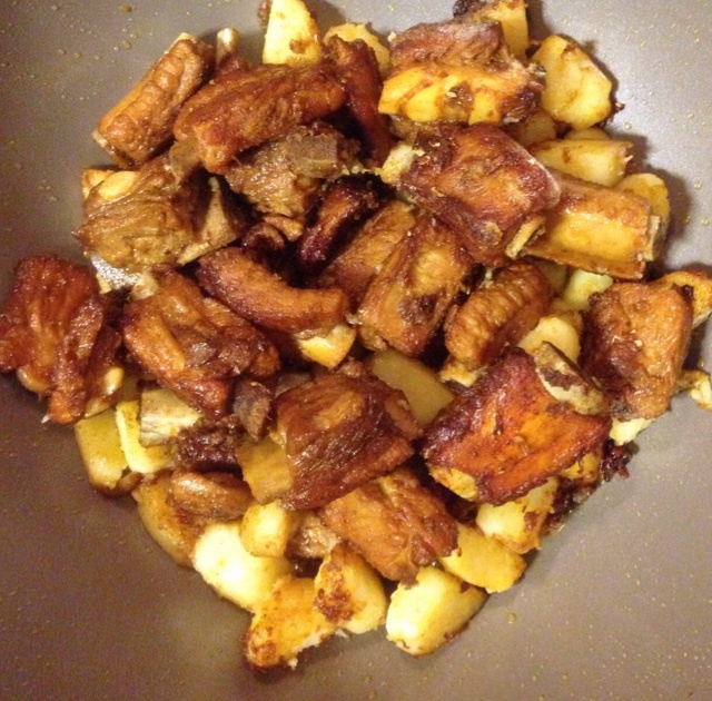 川味土豆烧排骨