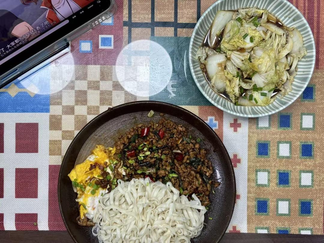 无敌好吃～泰式罗勒叶猪肉碎