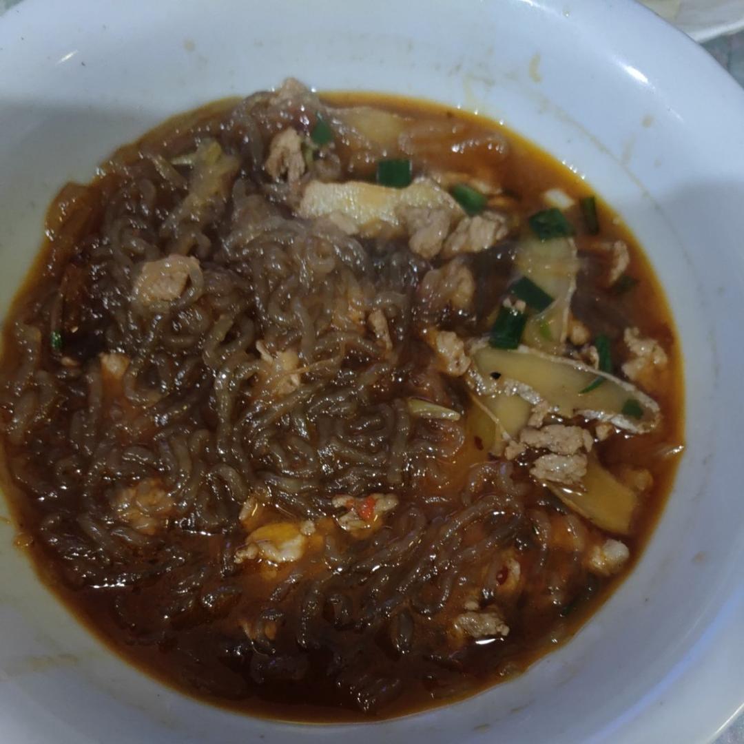 肉沫红薯粉丝煲