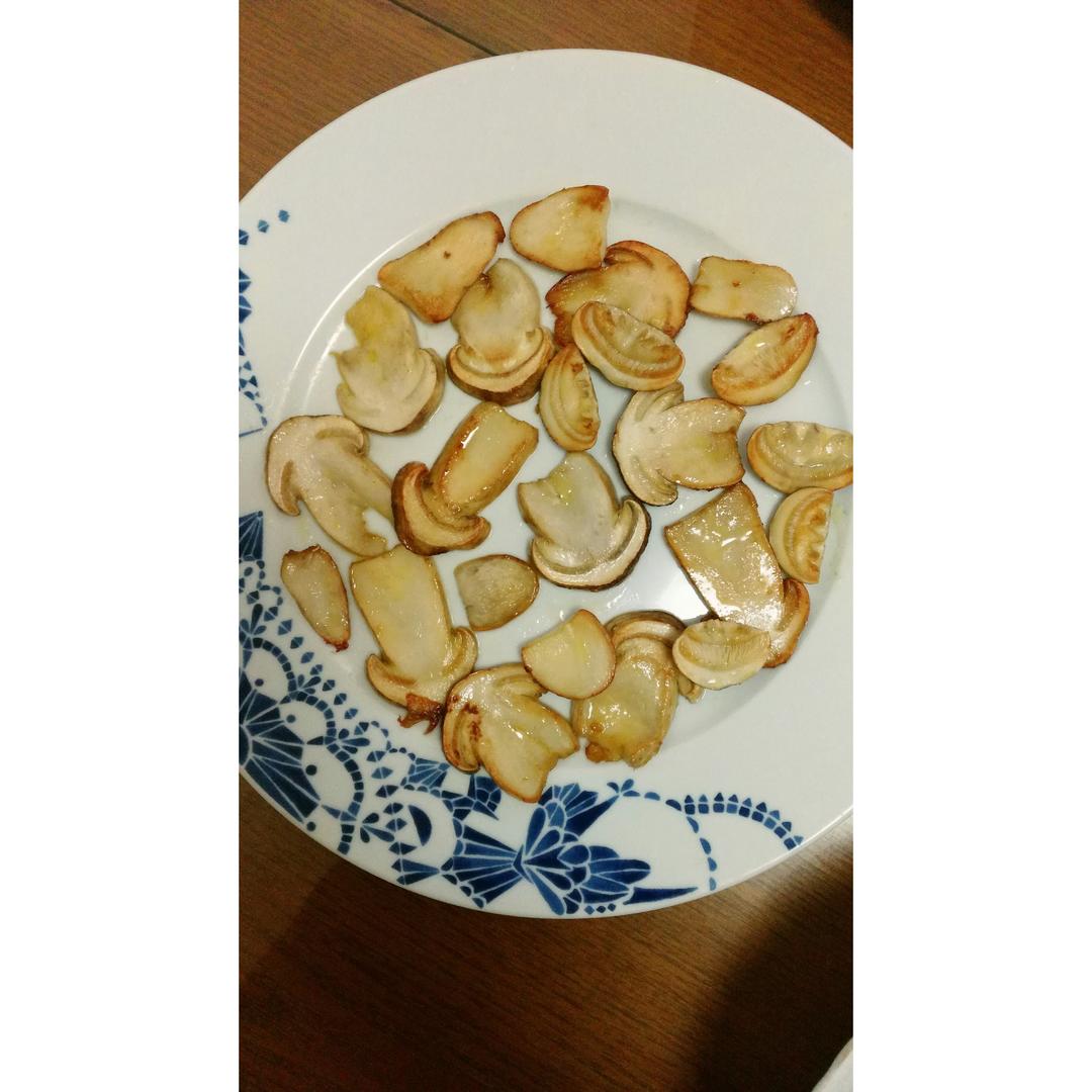 黄油煎松茸