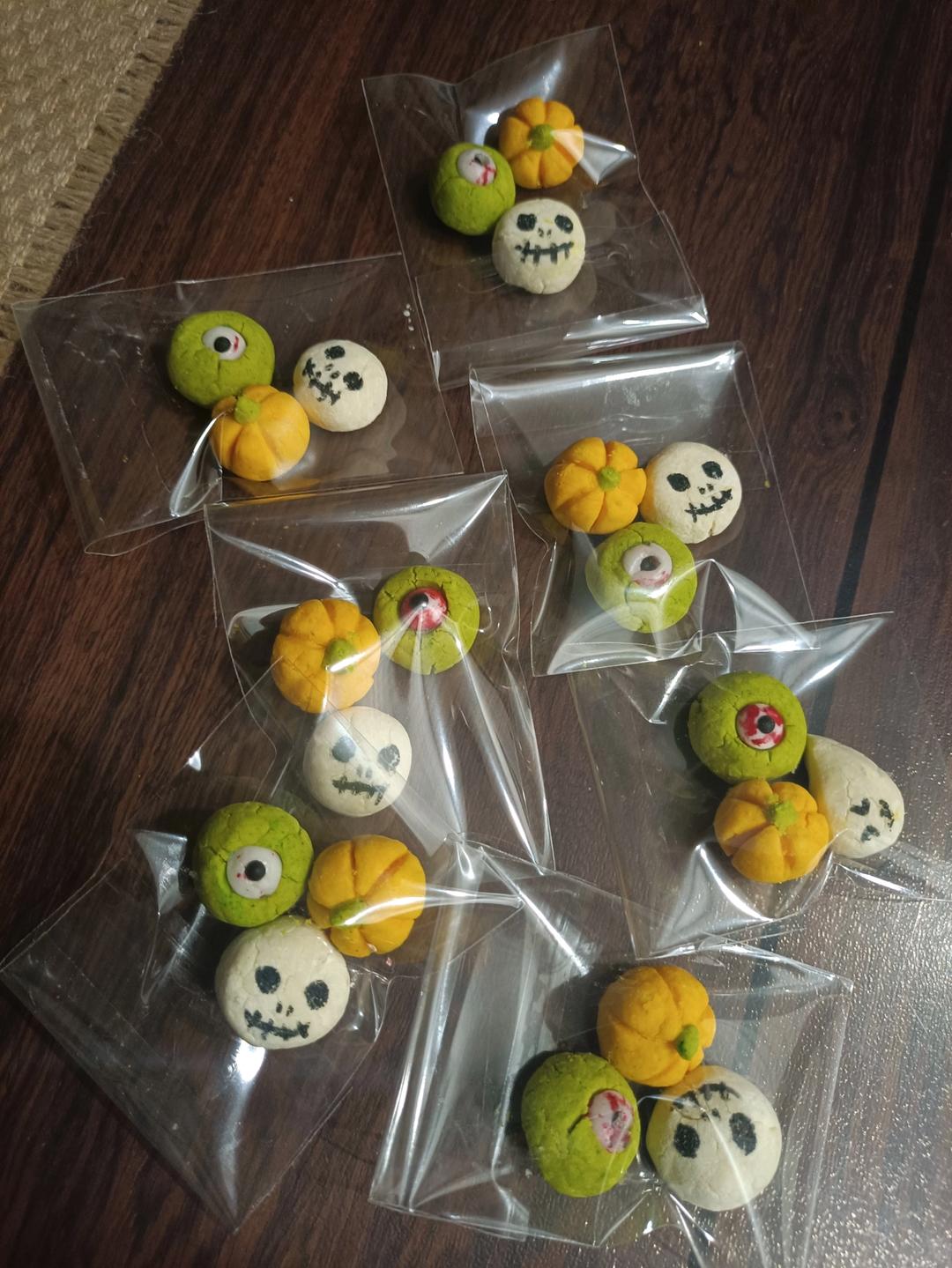 🎃万圣节小怪物们来袭㊙️用勺子舀着吃的小酥饼~