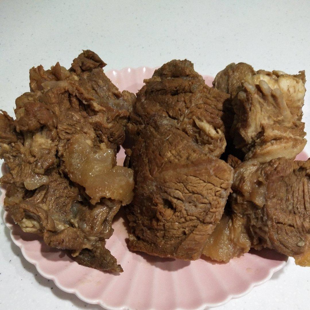 卤牛肉