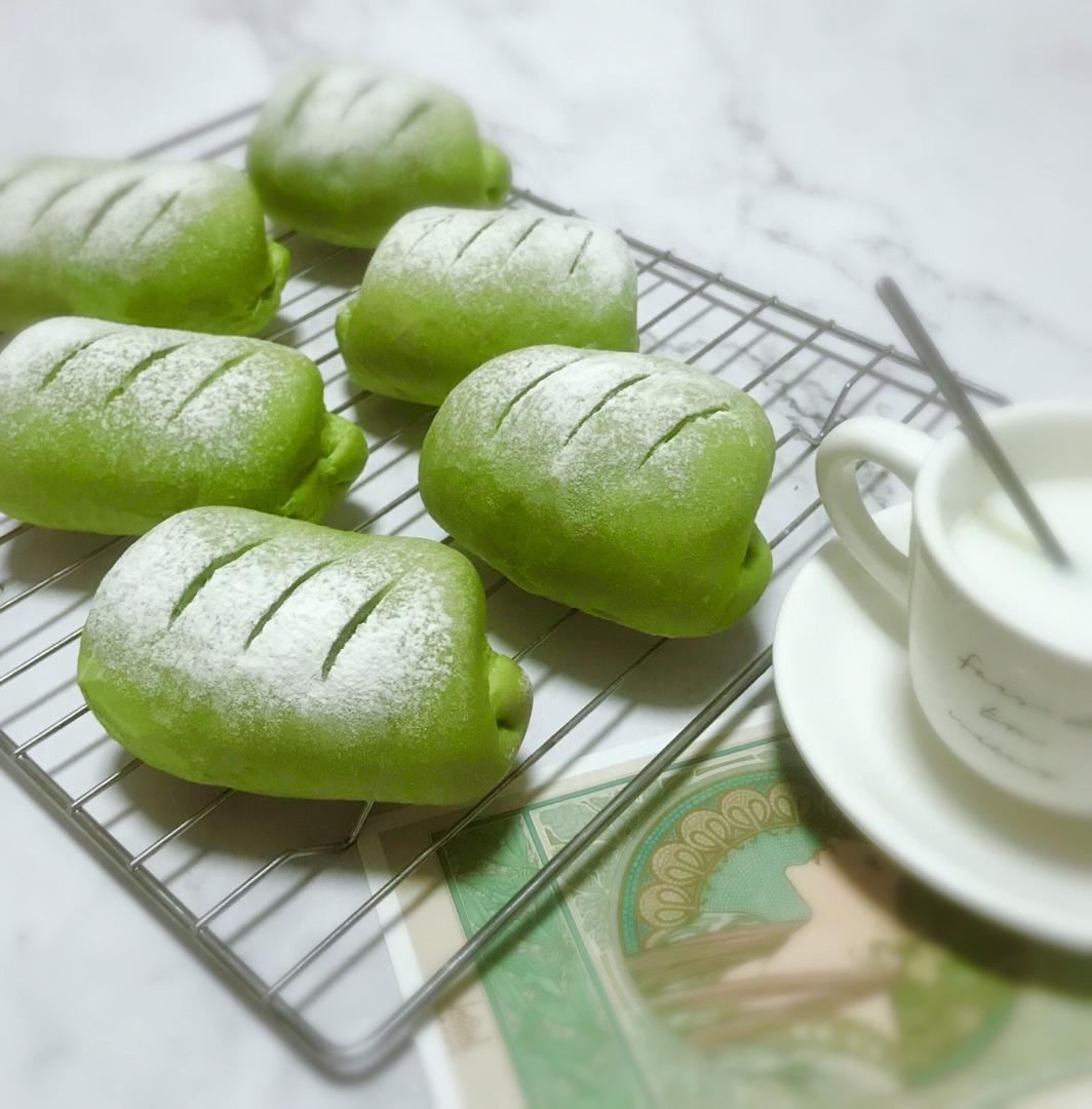 抹茶椰蓉面包卷