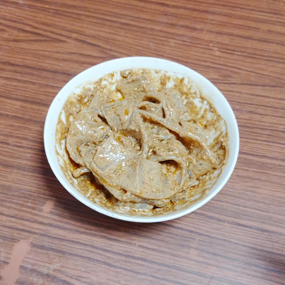秒杀小夜市的麻酱流汁宽粉
