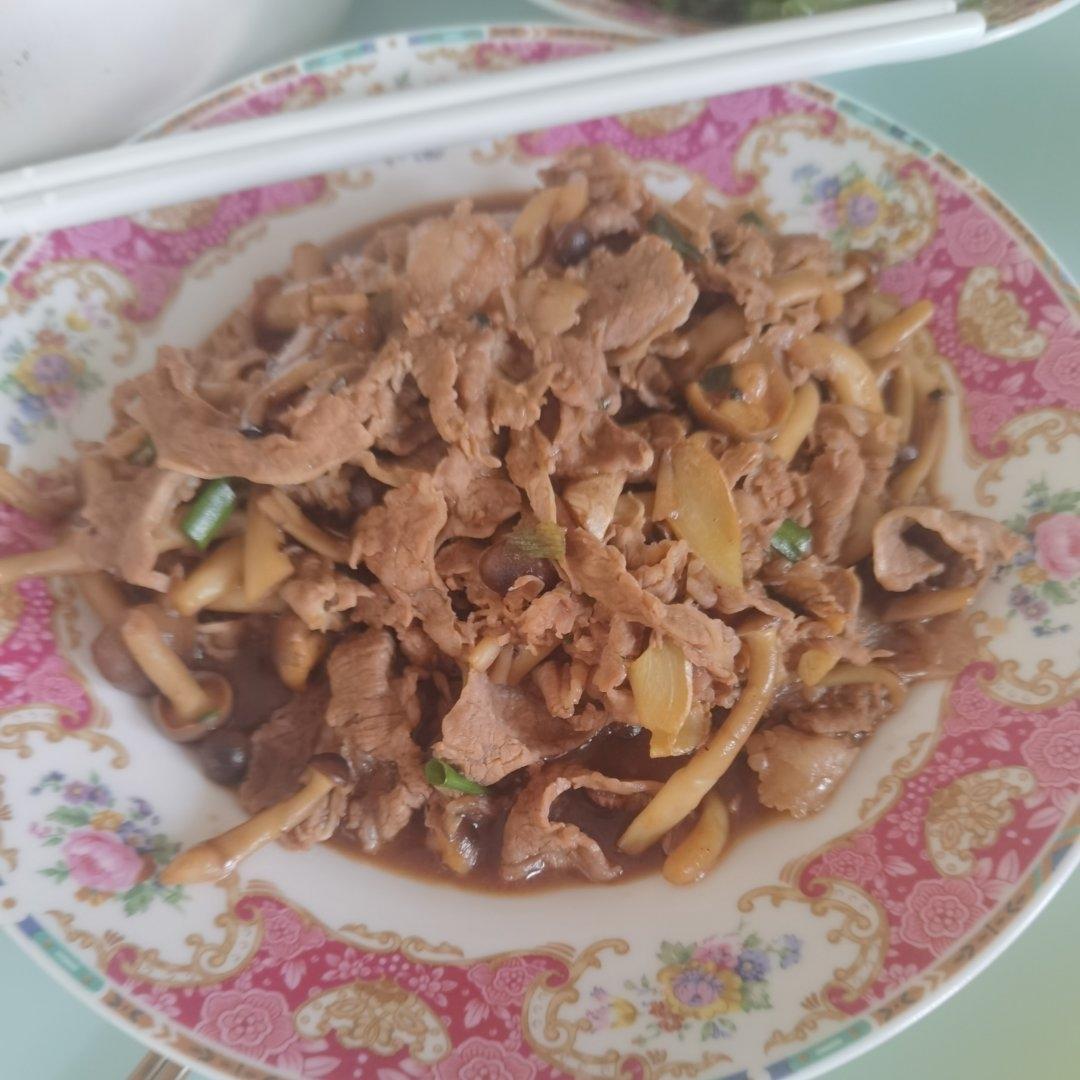 黑椒肥牛金针菇