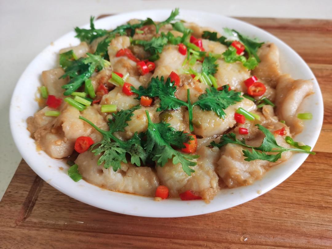 15分钟搞定【蒜蓉粉丝蒸龙利鱼】，入夏前多吃它准能瘦！