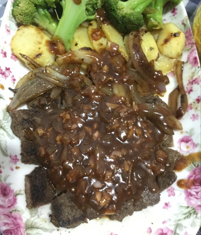 煎牛排