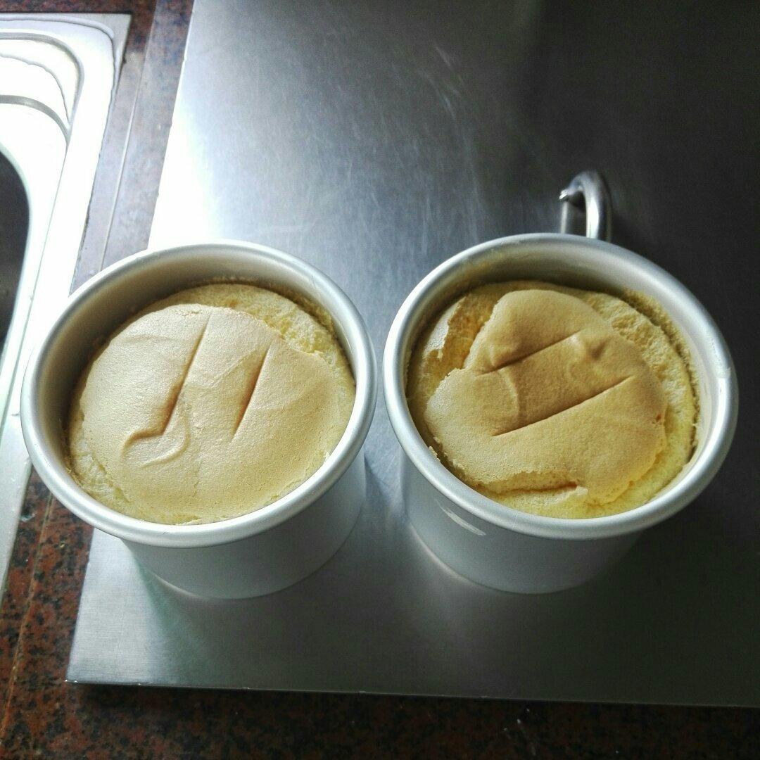 戚风蛋糕胚（方子是两个4寸加高或者一个普通6寸）