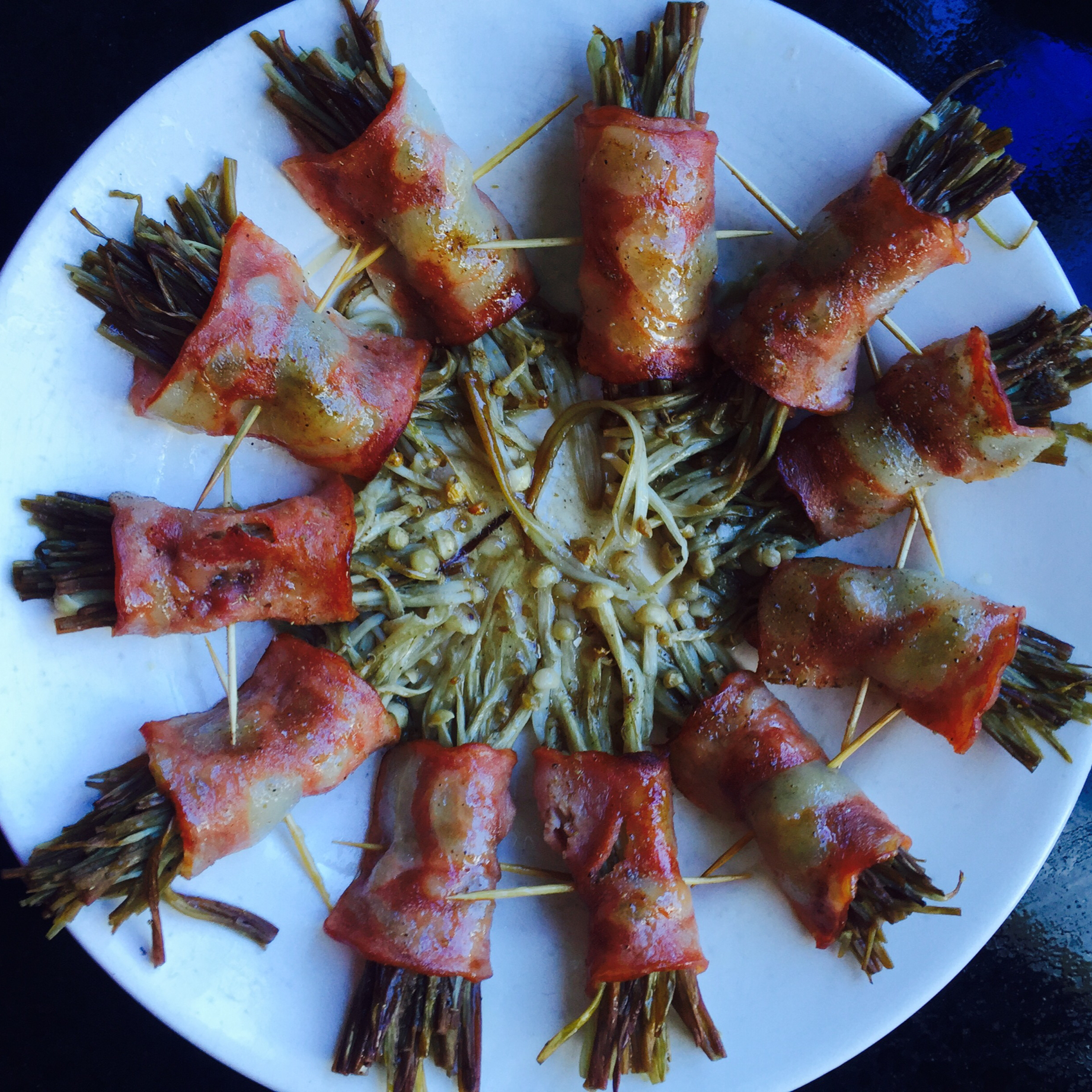 香烤培根金针菇卷