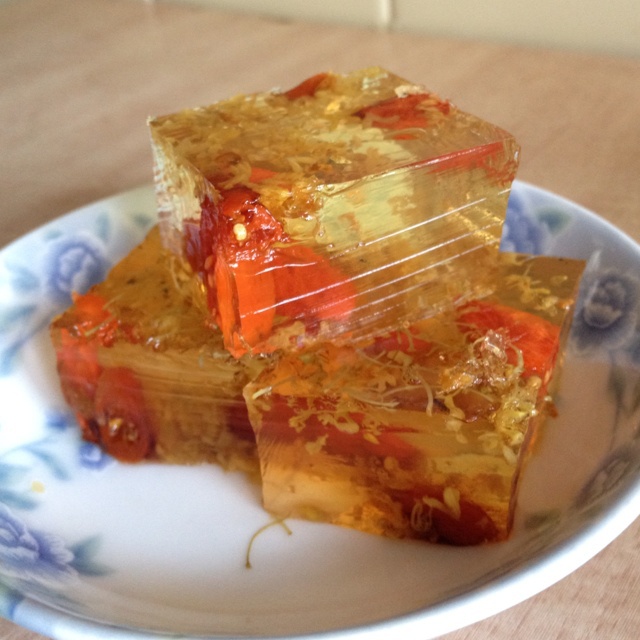 晶莹剔透的桂花茶冻