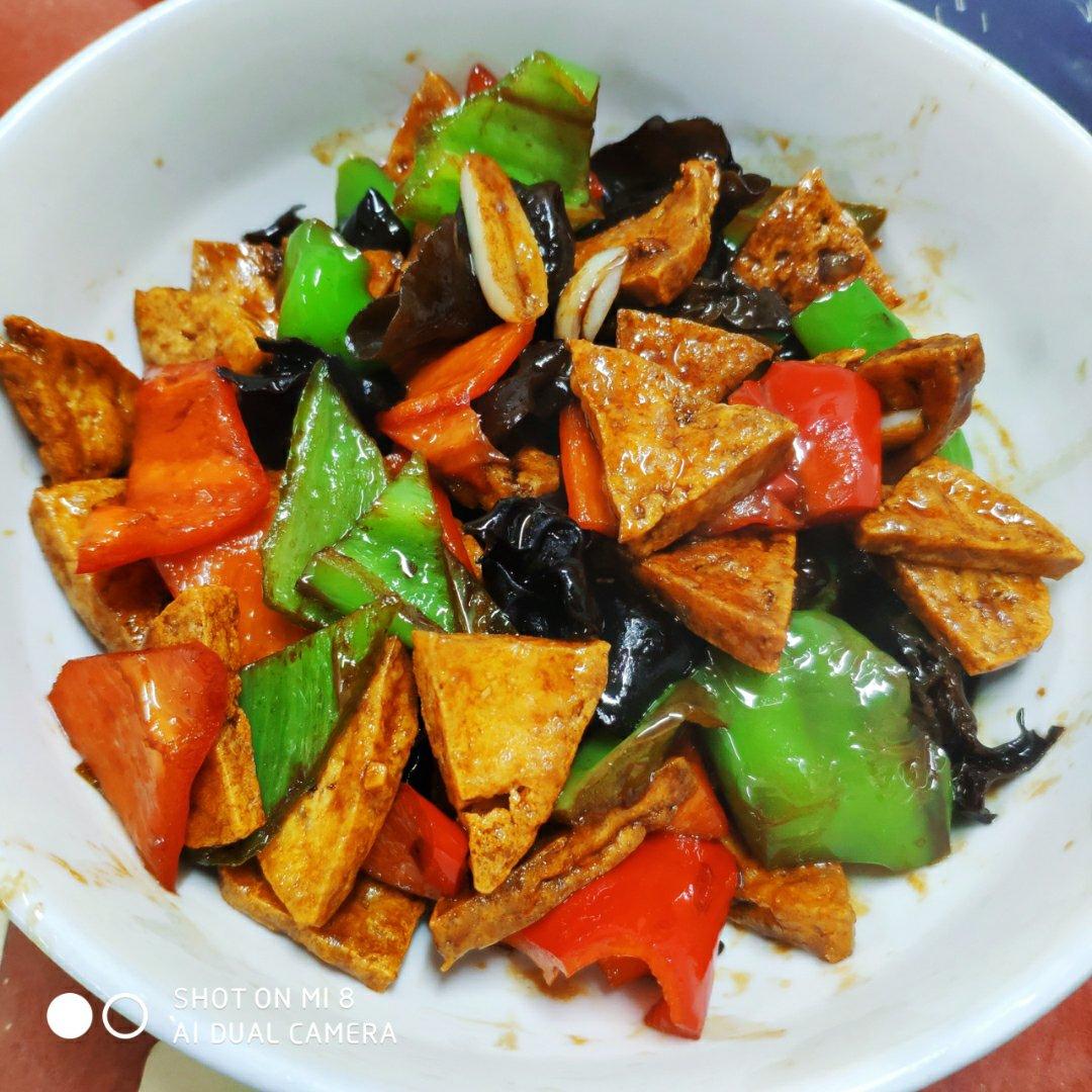豆腐这样做比大鱼大肉都好吃，简单易做又下饭