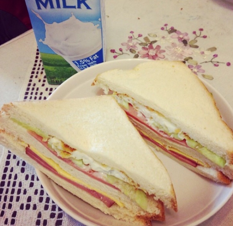 火腿芝士蛋三文治