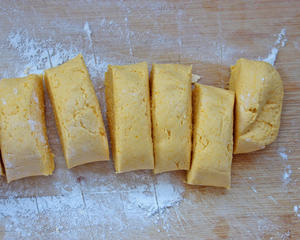 南瓜芝士糯米饼+南瓜豆沙糯米糍—换着花样做南瓜的做法 步骤9