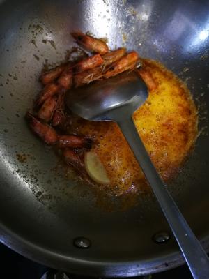 亚麻籽油虾炒瓠瓜的做法 步骤3