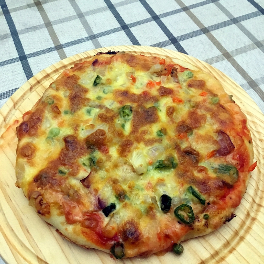 繁星典典做的8寸纯手工什锦披萨