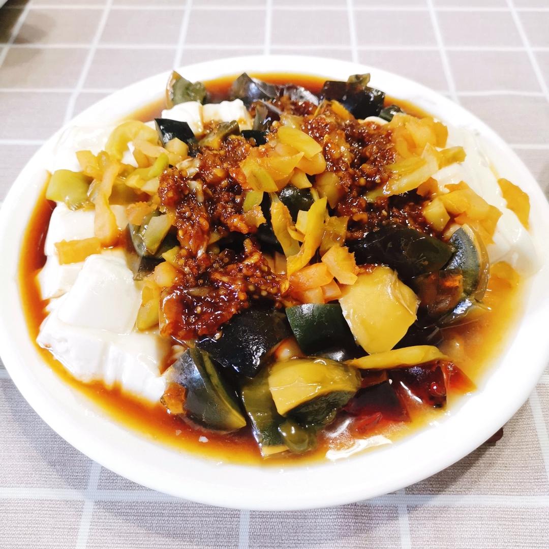 【最佳CP～】凉拌皮蛋豆腐✨