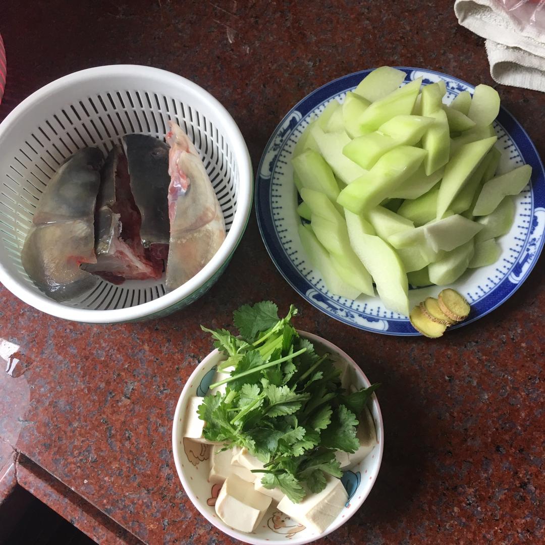 鱼头豆腐汤