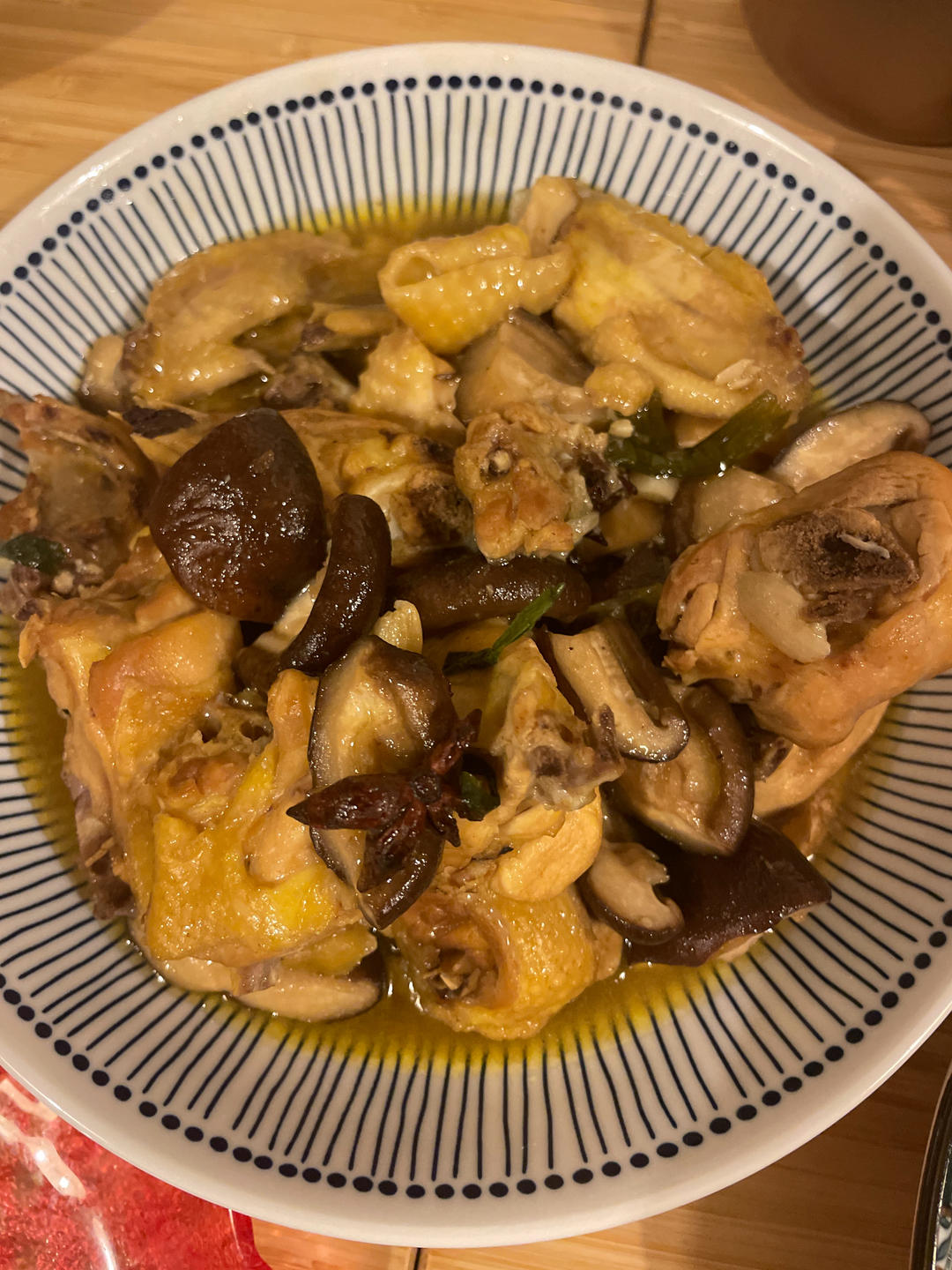 香菇炖鸡块