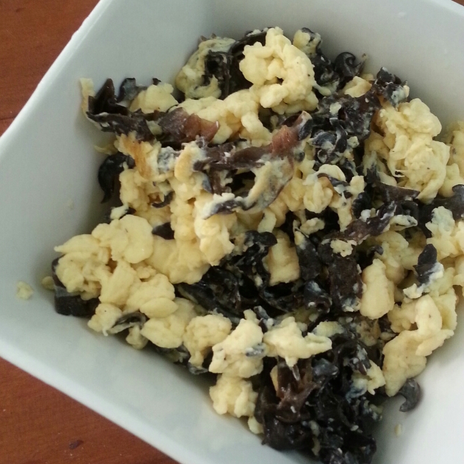 养颜补肾—木耳炒鸡蛋