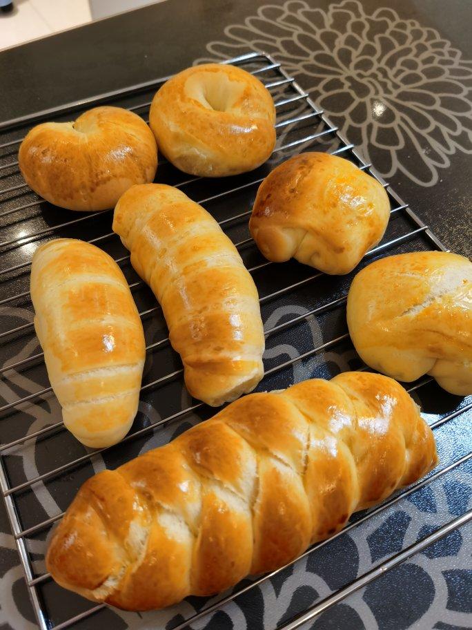 几种面包整形方法视频