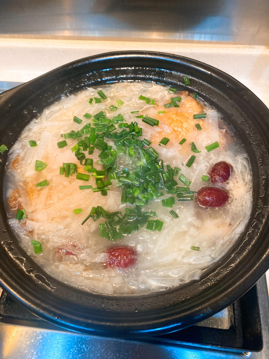 适合宝宝秋天喝的汤·煎蛋白萝卜汤