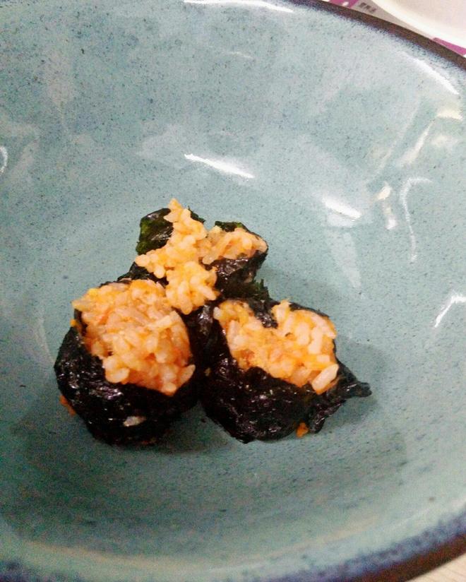 胡萝卜米饭肉松海苔团子的做法