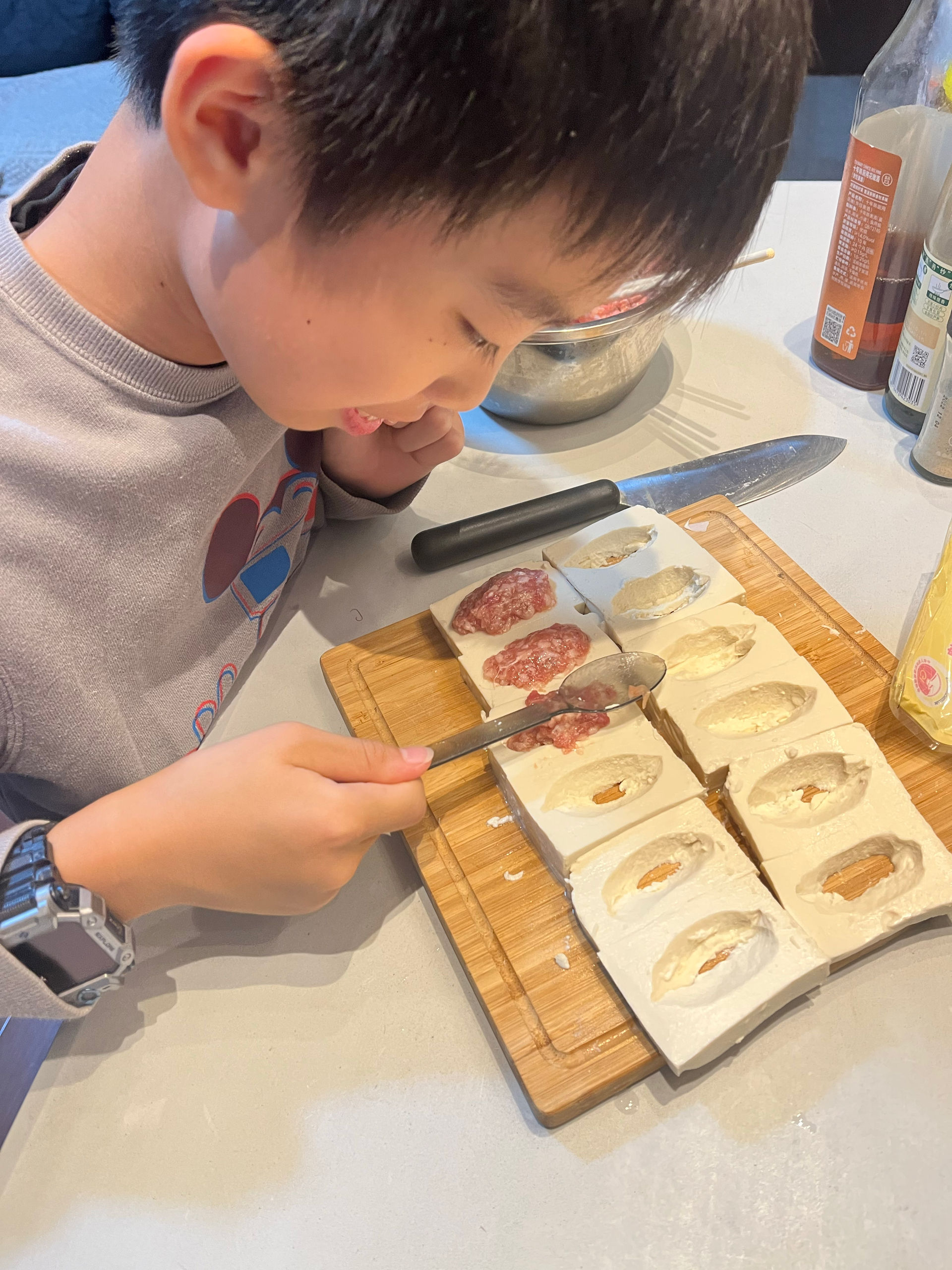 #适合小朋友动手尝试的家常菜#酿豆腐的做法 步骤5
