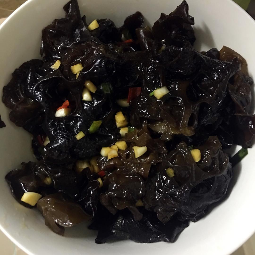 凉拌黑木耳